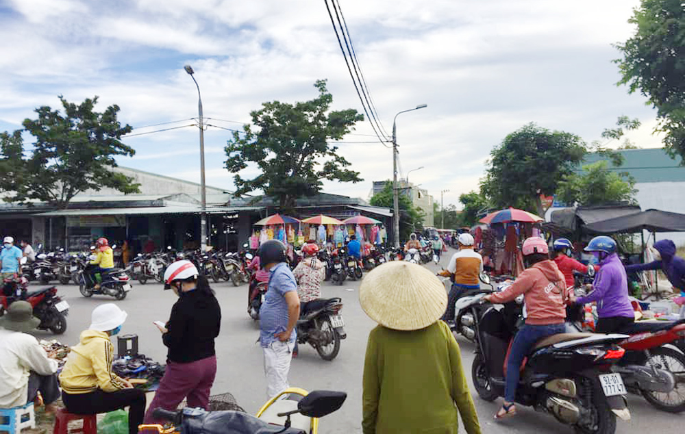 Hình ảnh Khu phố chợ Điện Nam Trung